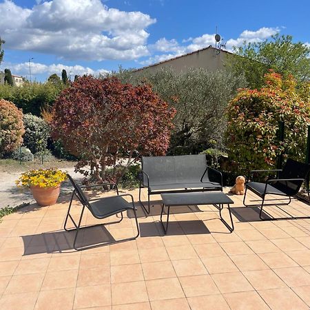 Studio Charmant Avec Terrasse Lancon-Provence Exterior photo