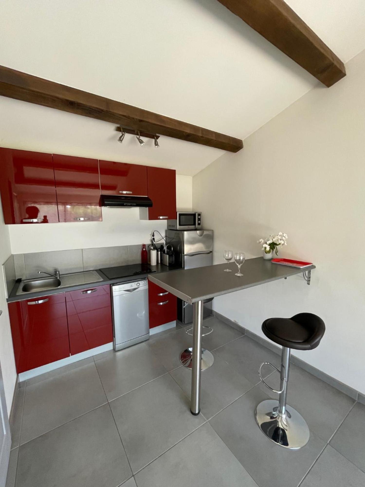 Studio Charmant Avec Terrasse Lancon-Provence Exterior photo